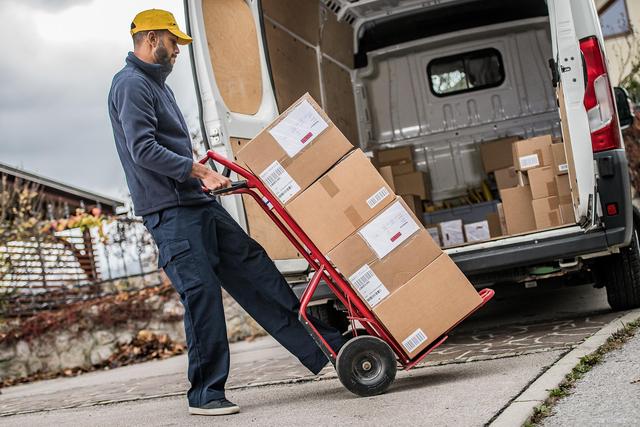 裝卸搬運公司與運輸設(shè)備租賃服務